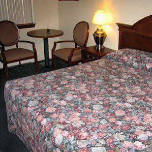 Delta Motel Bay City Luaran gambar